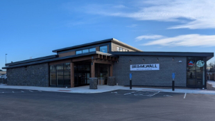 Breakwall Bottle Shoppe (Two Harbors)